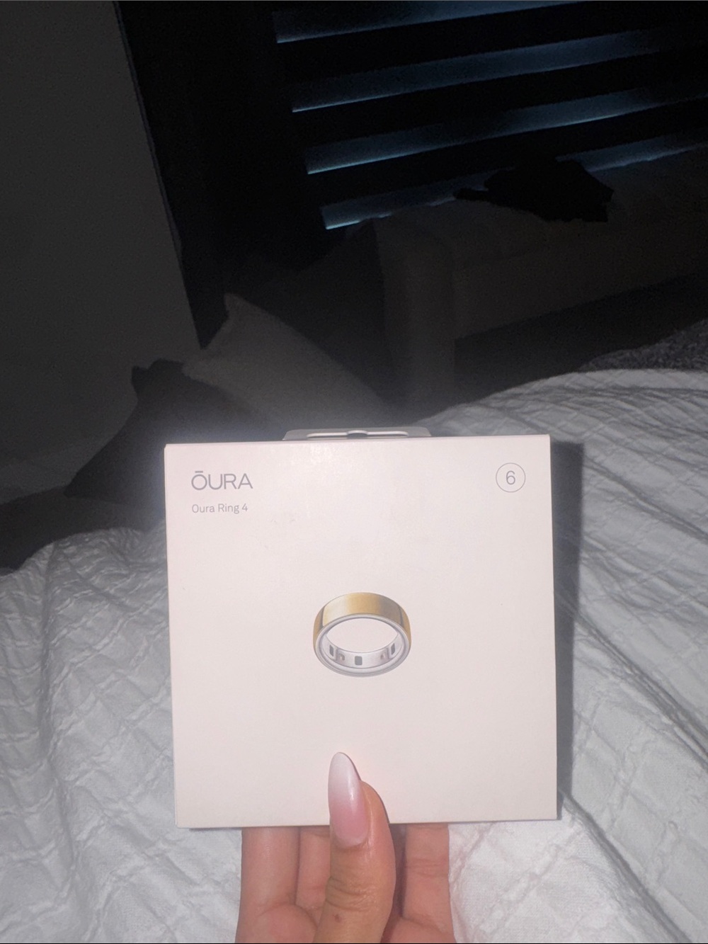 Oura Ring 4 Gold Smart Ring Packaging - Gold and Silver
